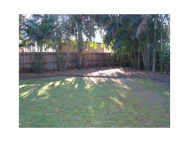 4 MICHELLE CRESCENT, Bucasia QLD 4750