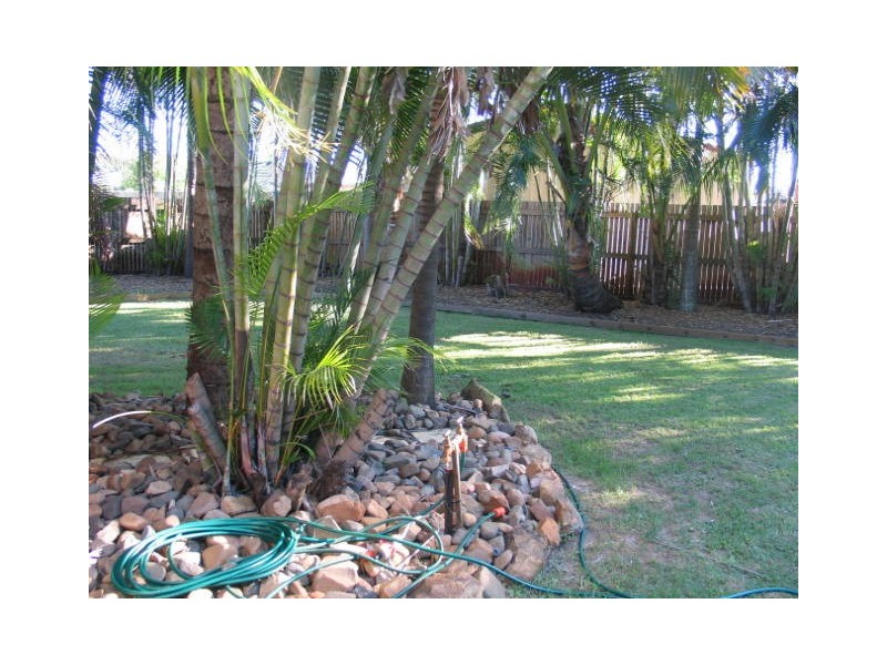 4 MICHELLE CRESCENT, Bucasia QLD 4750