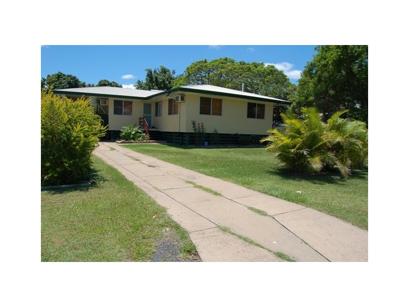 3 FRASER COURT, Dysart QLD 4745