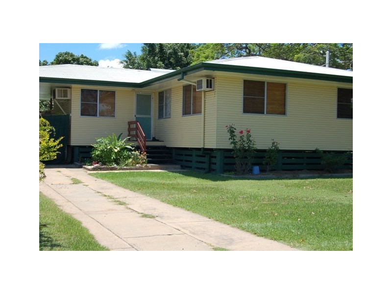 3 FRASER COURT, Dysart QLD 4745