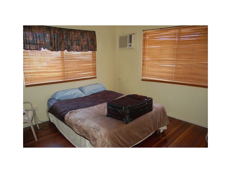 3 FRASER COURT, Dysart QLD 4745