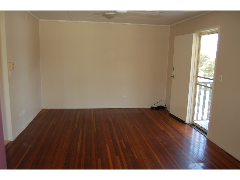 5 MIDDLE CRESCENT, Dysart QLD 4745