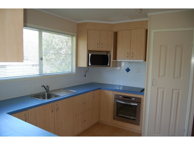 5 MIDDLE CRESCENT, Dysart QLD 4745