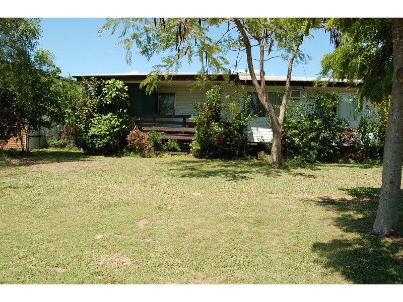 32 SPRING CRESCENT, Dysart QLD 4745