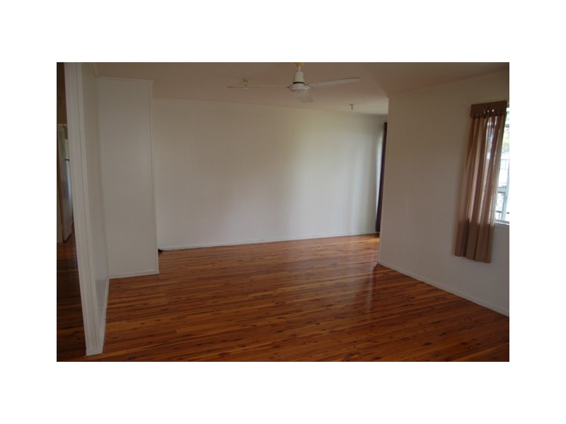 37 HANNAH CRESCENT, Dysart QLD 4745