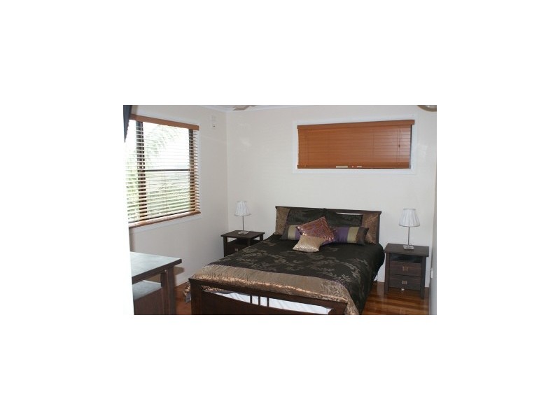 1/2 Whistler Way, Glenella QLD 4740