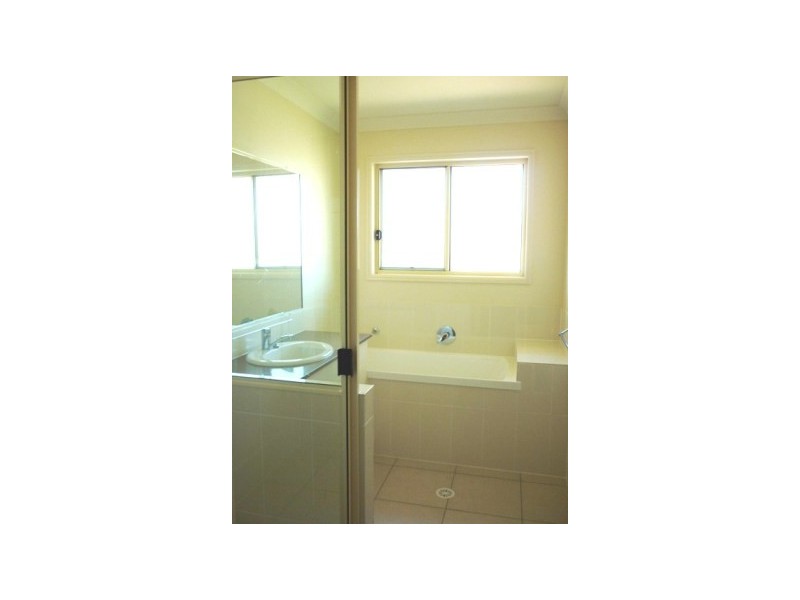 1/4 COOGEE TERRACE, Blacks Beach QLD 4740