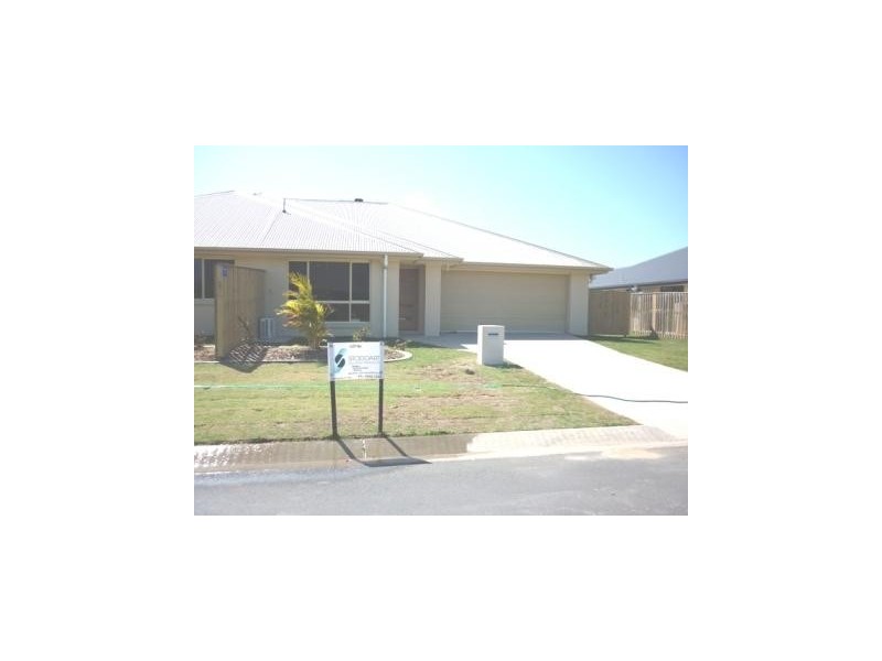 1/4 COOGEE TERRACE, Blacks Beach QLD 4740