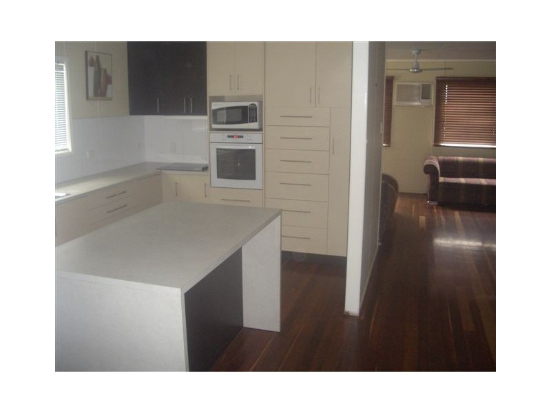 18 SINGLETON STREET, Dysart QLD 4745