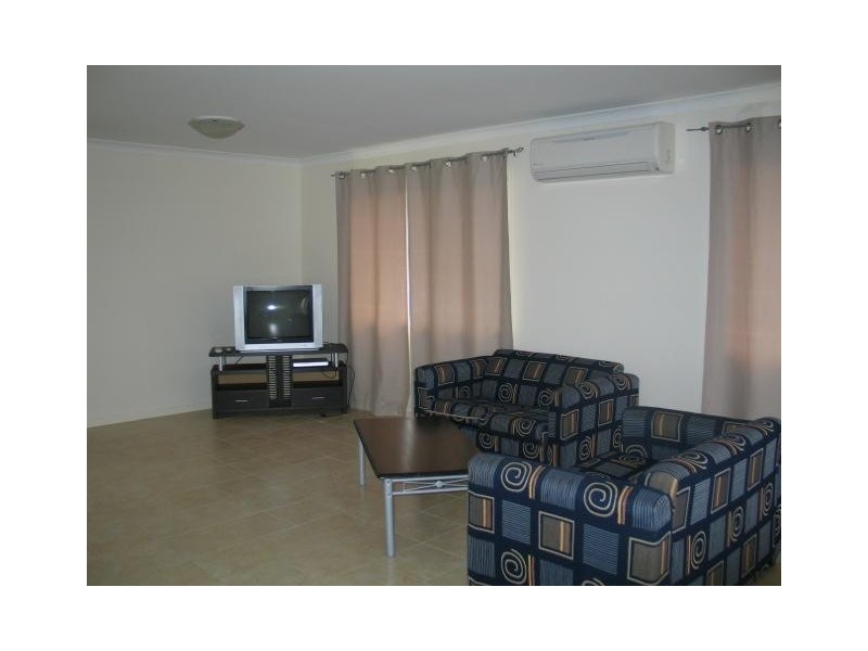 1/28 Oxford Street, Nebo QLD 4742