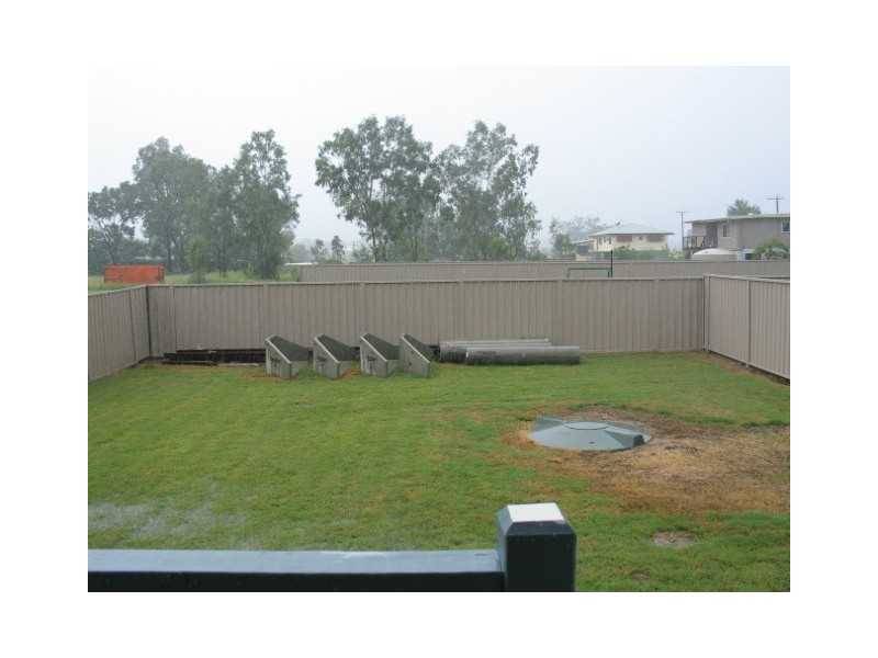 1/28 Oxford Street, Nebo QLD 4742