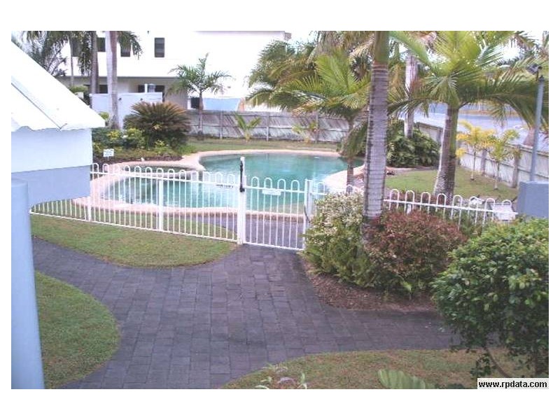 1/4  PRUDHOE STREET, East Mackay QLD 4740