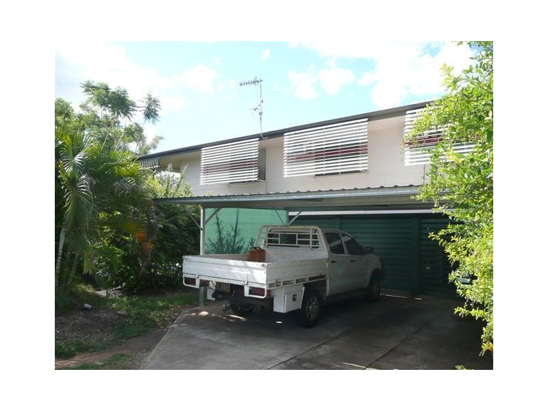 1 HUGHES STREET, Dysart QLD 4745