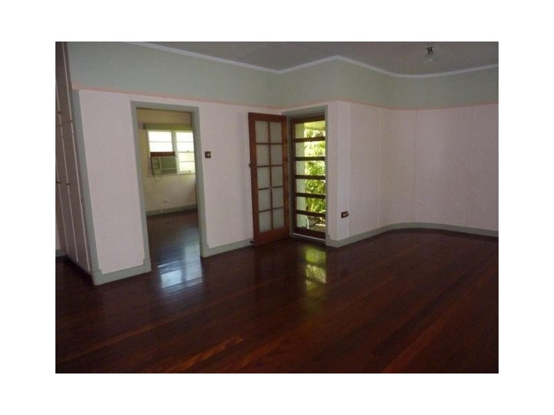 19 Creek Street, North Mackay QLD 4740