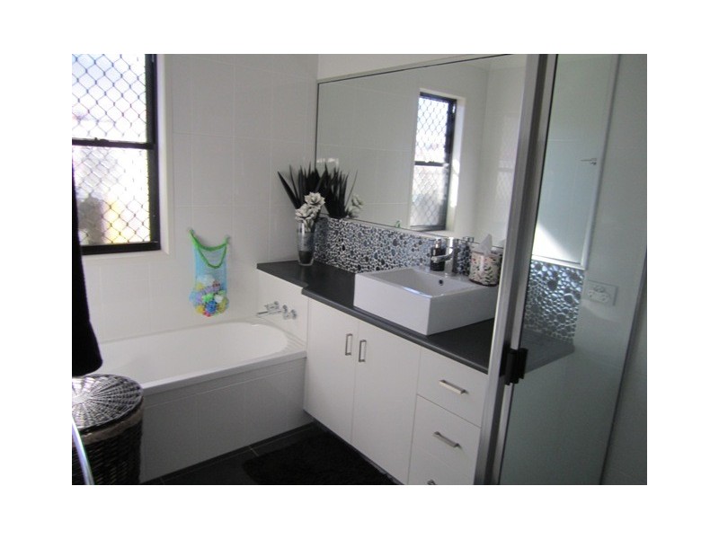 40 MONASH WAY, Ooralea QLD 4740
