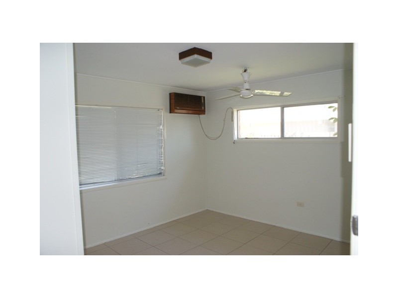 19 BRAMPTON AVENUE, Bucasia QLD 4750