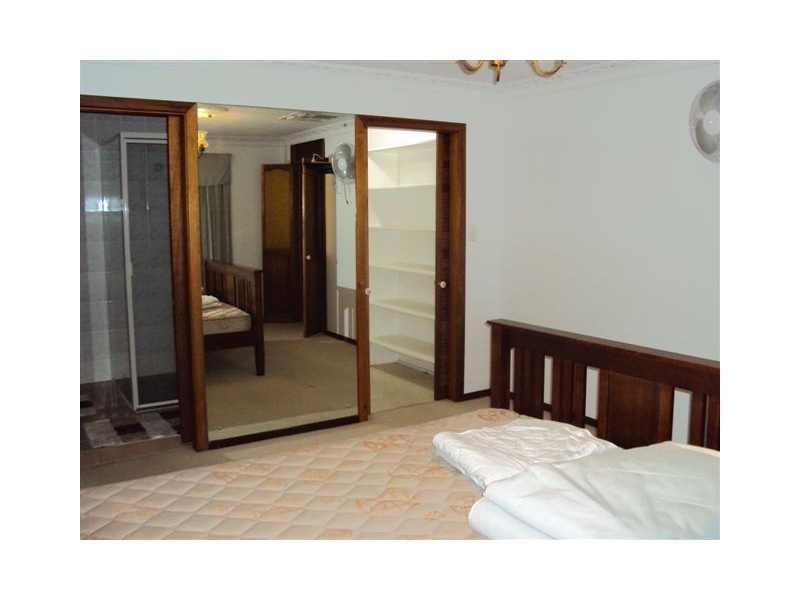 23 McCREADY STREET, Rural View QLD 4740