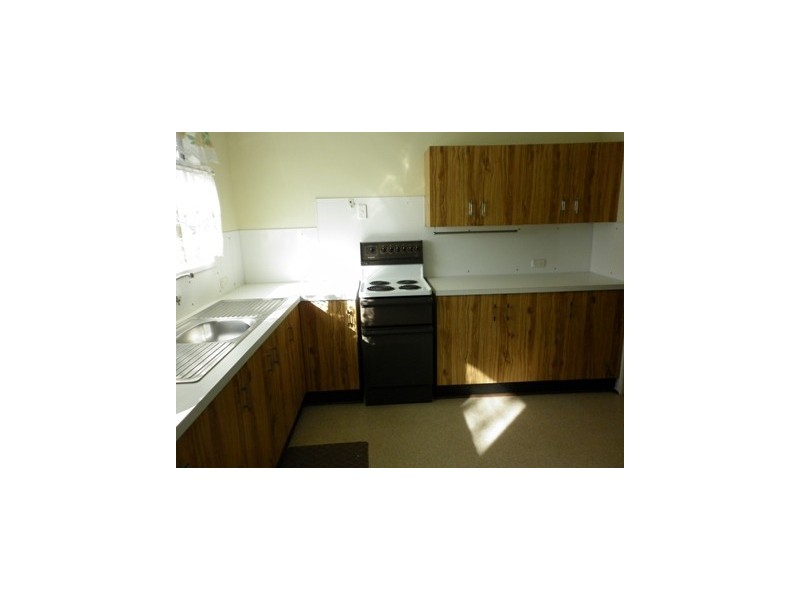 15 DONOVAN CRESCENT, Dysart QLD 4745