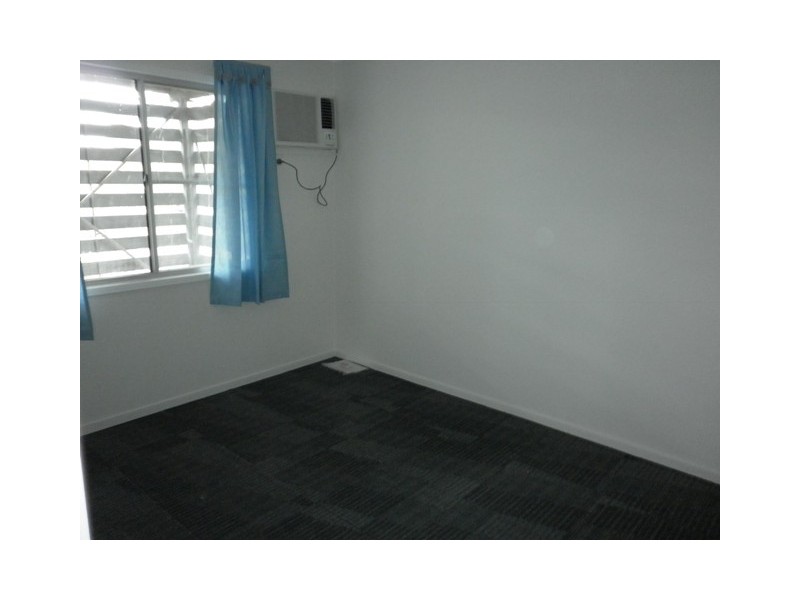 15 DONOVAN CRESCENT, Dysart QLD 4745