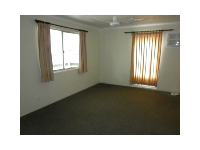 15 DONOVAN CRESCENT, Dysart QLD 4745