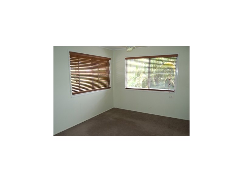 43 WINTERER CRESCENT, Dysart QLD 4745