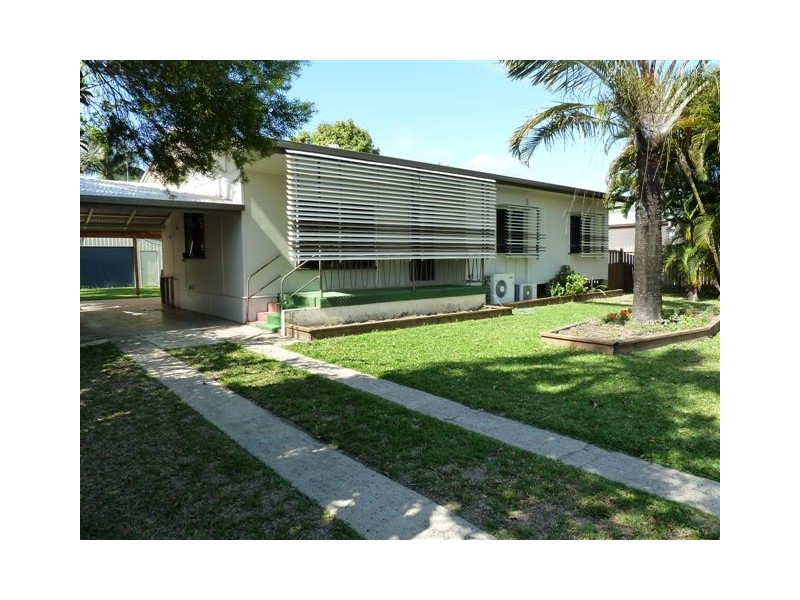 2  MORRISON STREET, West Mackay QLD 4740
