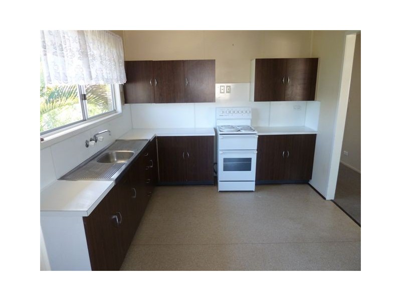 9 COLEMAN STREET, Dysart QLD 4745