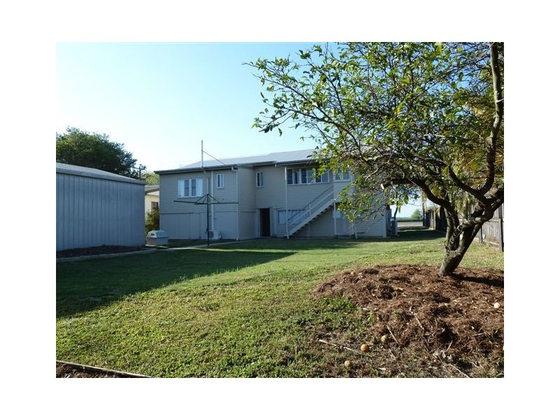 17 PEAK DOWNS HIGHWAY, Ooralea QLD 4740