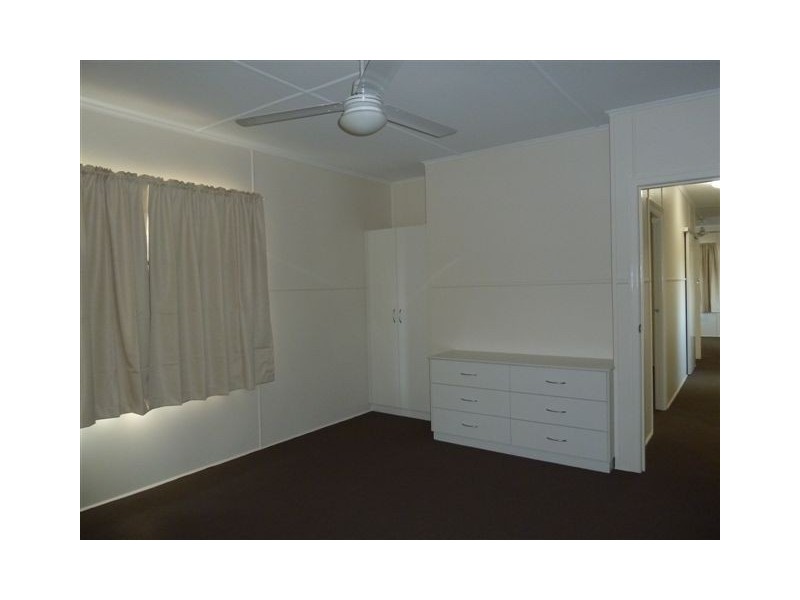 17 PEAK DOWNS HIGHWAY, Ooralea QLD 4740