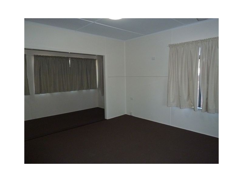 17 PEAK DOWNS HIGHWAY, Ooralea QLD 4740