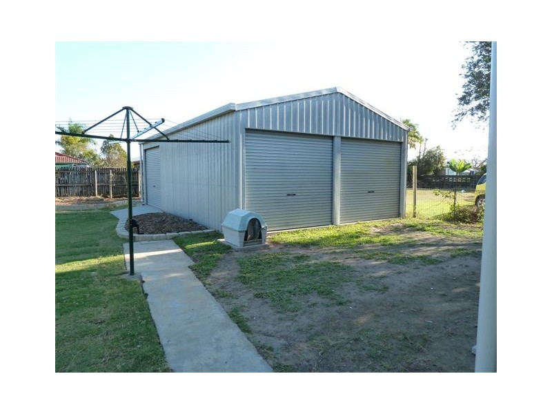 17 PEAK DOWNS HIGHWAY, Ooralea QLD 4740