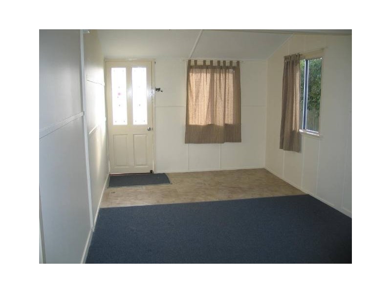 10 THORNBER STREET, North Mackay QLD 4740