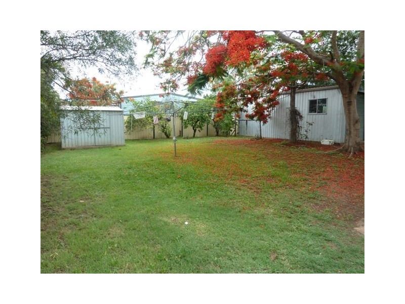 36 MIDDLE CRESCENT, Dysart QLD 4745
