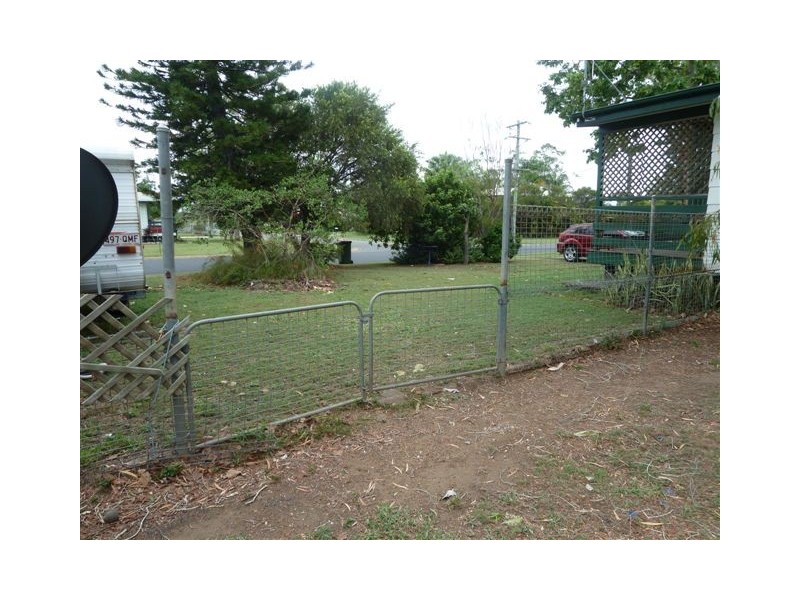 36 MIDDLE CRESCENT, Dysart QLD 4745