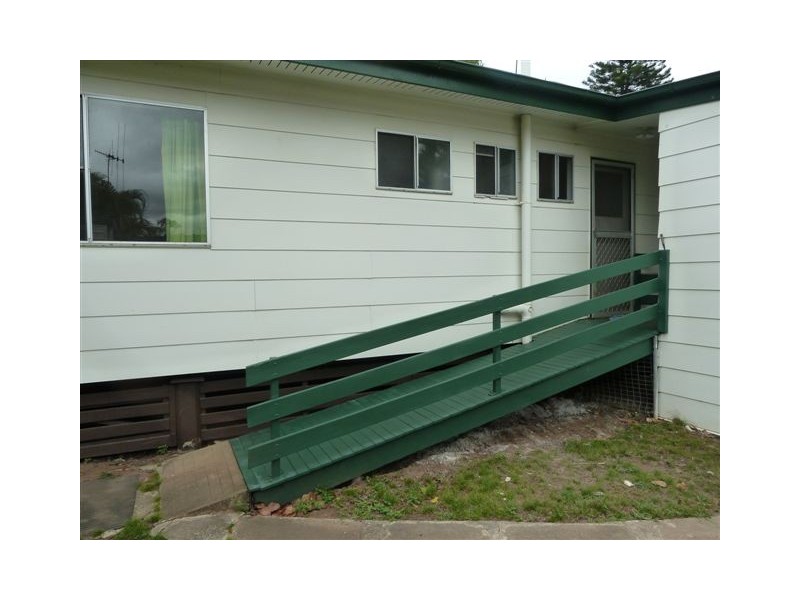 36 MIDDLE CRESCENT, Dysart QLD 4745