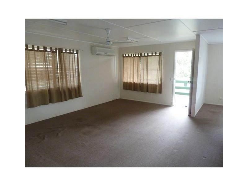 36 MIDDLE CRESCENT, Dysart QLD 4745