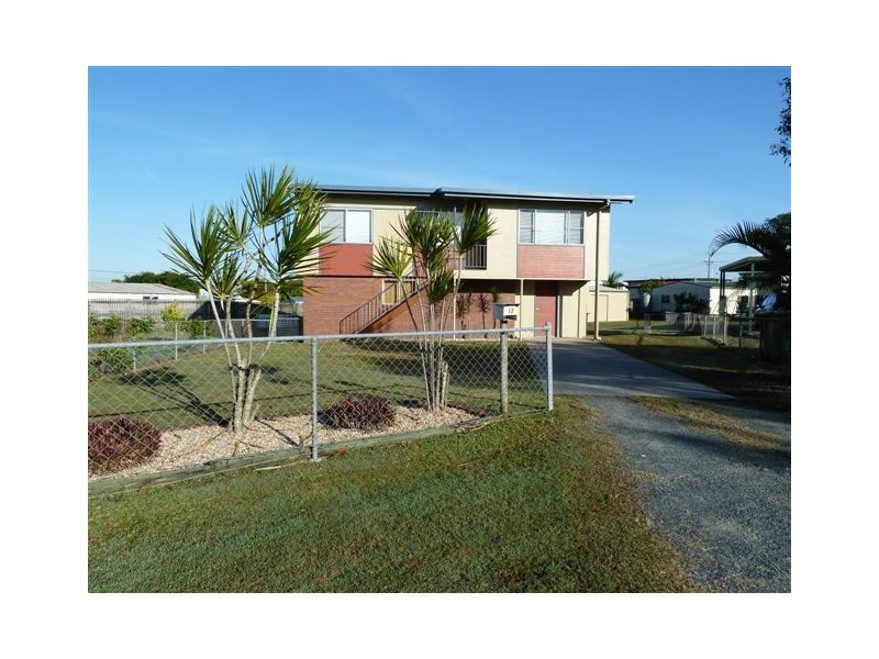 17 FRASER COURT, Beaconsfield QLD 4740