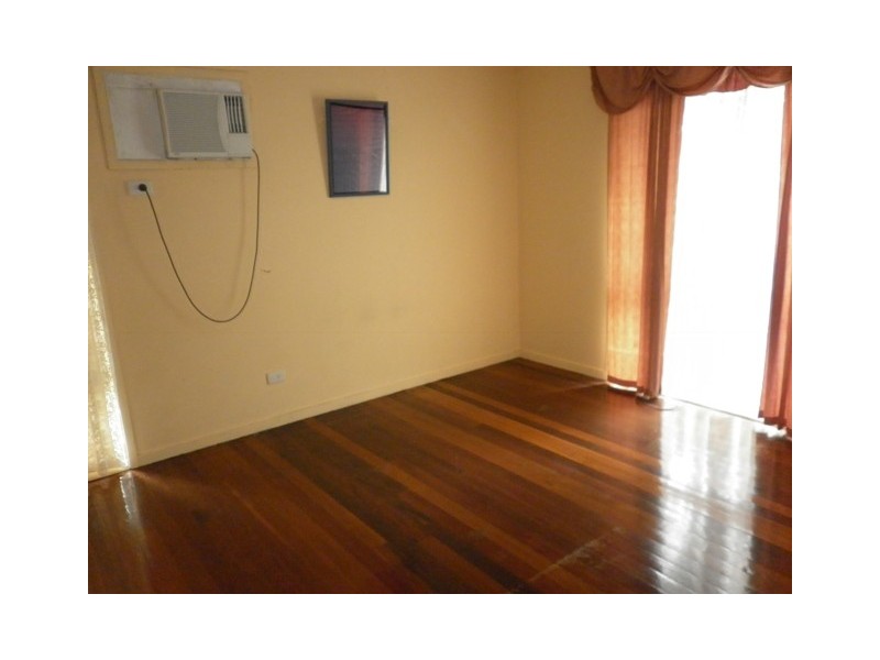 3 GILBERT COURT, Dysart QLD 4745