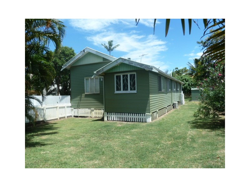 7 DOWNIE AVENUE, Bucasia QLD 4750