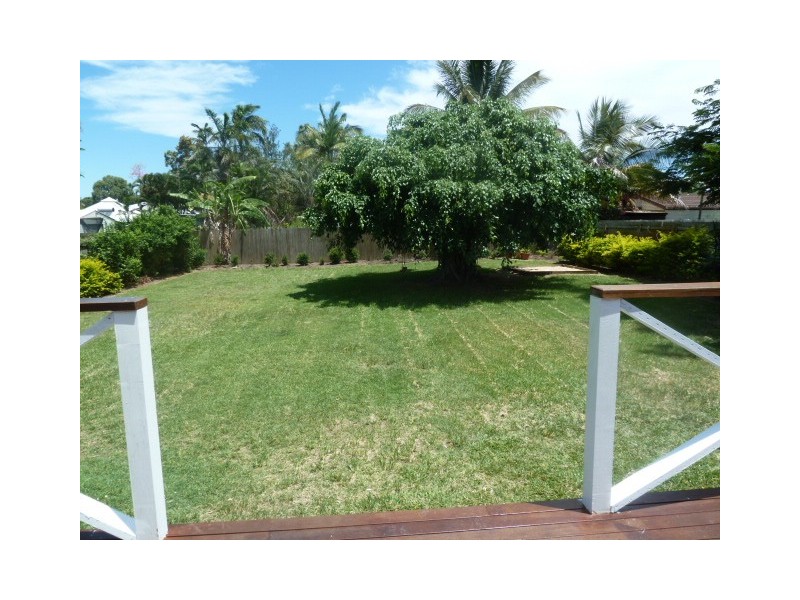 7 DOWNIE AVENUE, Bucasia QLD 4750