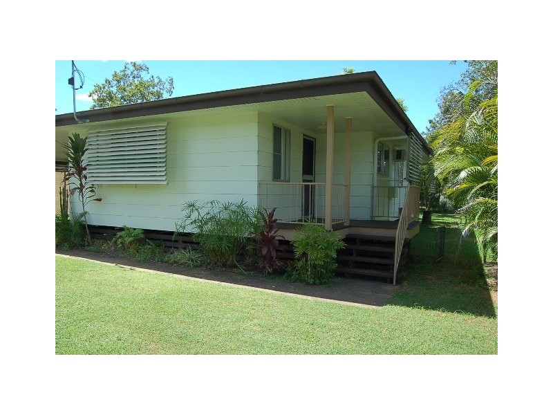 3 MIDDLE CRESCENT, Dysart QLD 4745