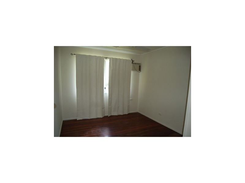 3 MIDDLE CRESCENT, Dysart QLD 4745