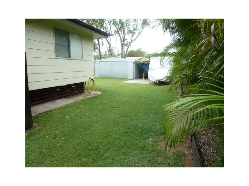17 PERRY STREET, Dysart QLD 4745