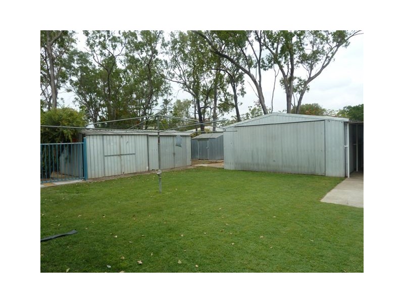 17 PERRY STREET, Dysart QLD 4745