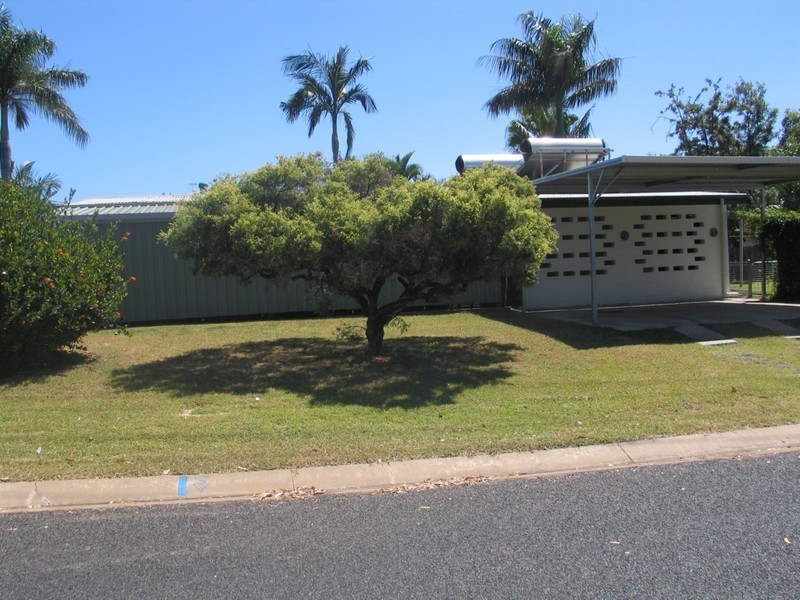 97  BEARDMORE CRESCENT, Dysart QLD 4745