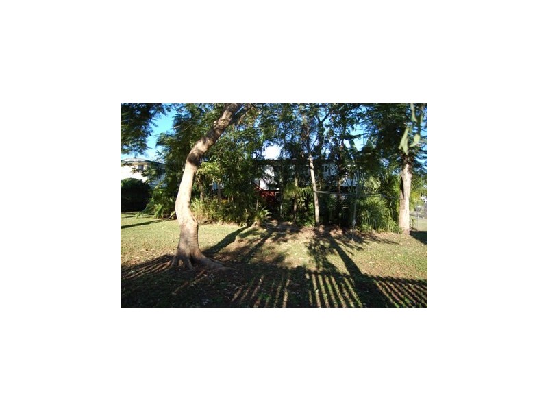 38 DONOVAN CRESCENT, Dysart QLD 4745