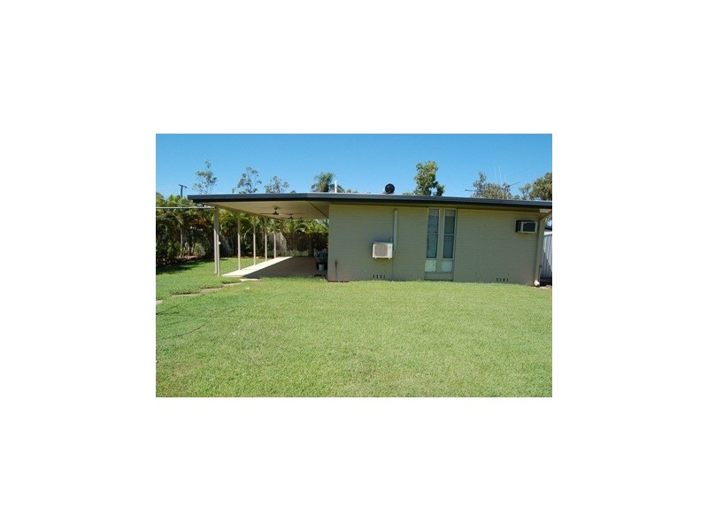 12 ARMSTRONG CRESCENT, Dysart QLD 4745