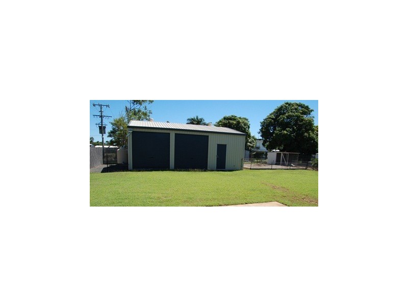 12 ARMSTRONG CRESCENT, Dysart QLD 4745