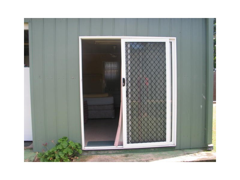 4 WALLACE STREET, Dysart QLD 4745