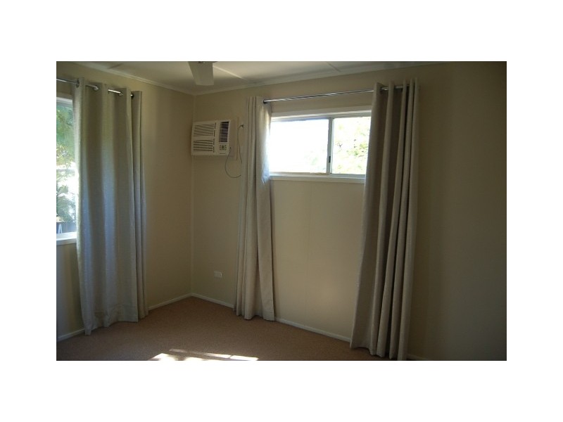 10 FRASER COURT, Dysart QLD 4745